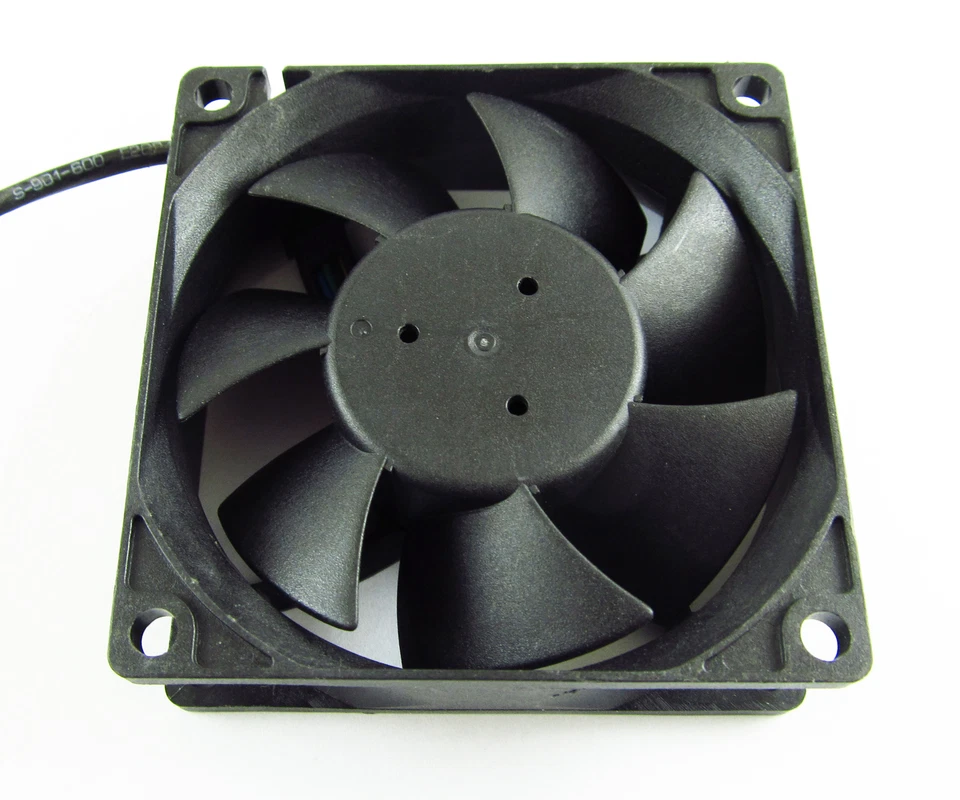 Ventiladores de refrigeración ADDA DC AD07012LX257B00 70x70x25 mm 7025 12V 0,45A 4 pines/cable 10 un. Foto 4 de 4