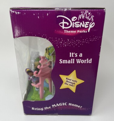 DISNEY PARKS Keys to the Magic Kingdom Playset Hasbro It's a Small