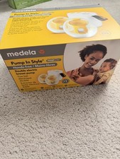 Medela Pump In Style with MaxFlow Hands-Free Double Electric Pump