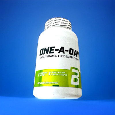 (93,22 /kg)BioTech USA One A Day - Dose mit 100 Tabletten (149g Gesamtinhalt)