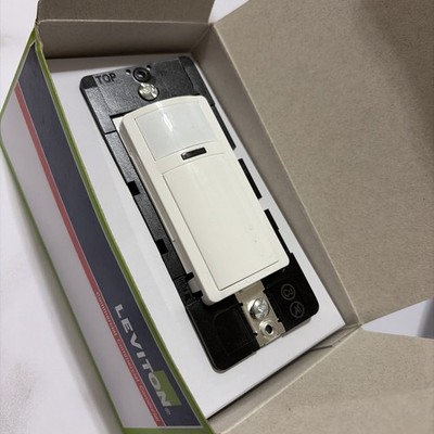 LEVITON (ODSMT-MDW) 15A Multi-tech Switch Wallbox Sensor White