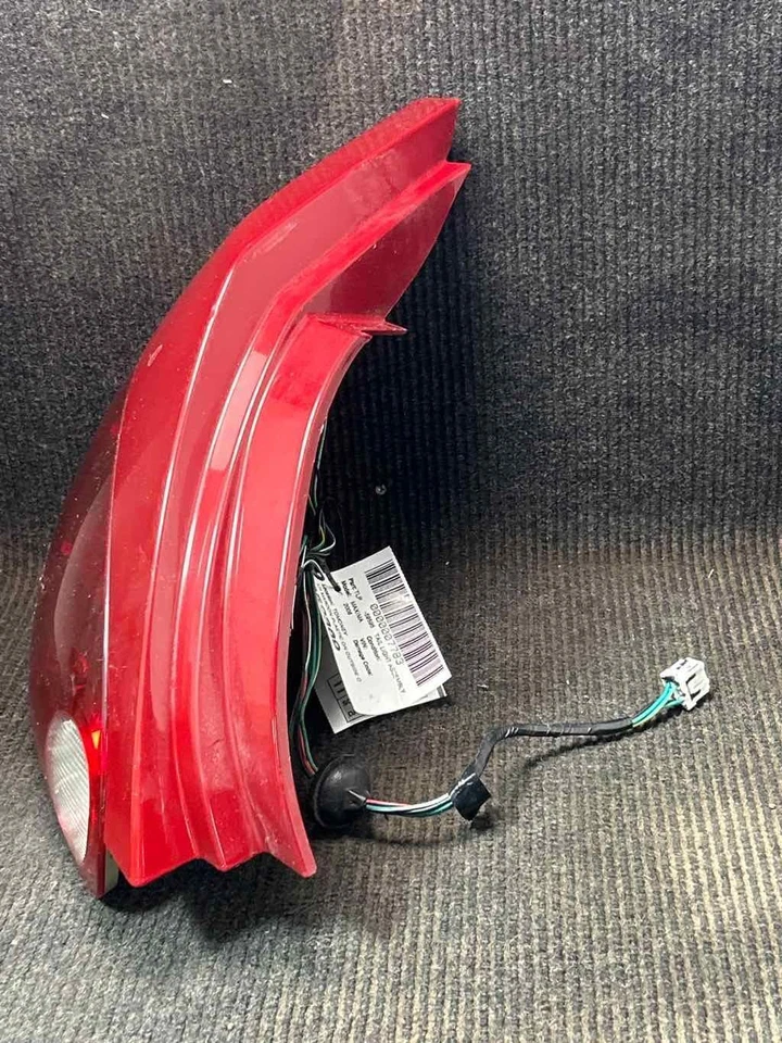 Fits 2004-2006 Nissan Maxima, Left Taillight Assembly, OEM#:265257Y025 Foto 2 de 4