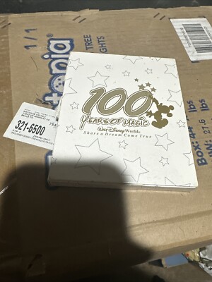 2001 WALT DISNEY 100 YEARS OF MAGIC SHARE A DREAM COME TRUE 3D MEDALLION COIN