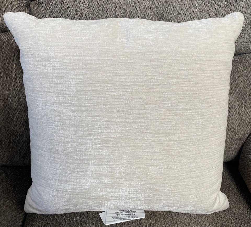 (Lot Of 2)Threshold Decor Toss Pillow White 18”X 18” New - Image 3 of 4