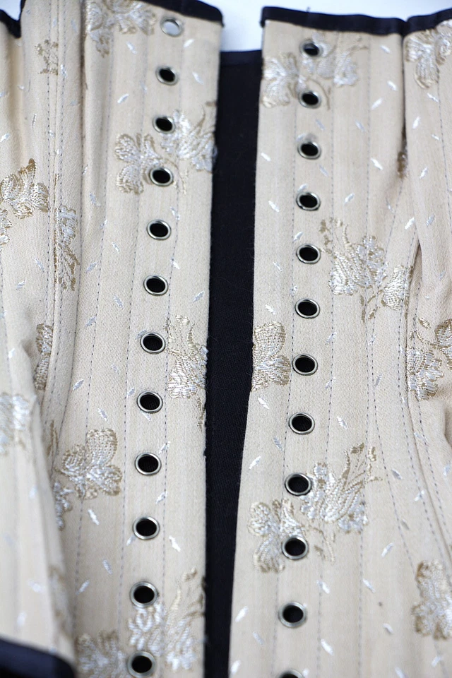 Vollers Embroidered Corset Under Bust Lace Up & Over Lock Metal Boning Hip Gores - Image 4 of 4