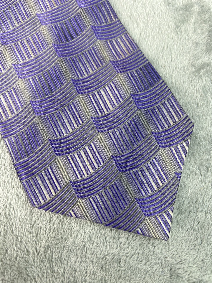Corbata Piattelli Platino 100% Seda Hecha en EE. UU. Púrpura Texturizada Clásica Ancho 1 Foto 2 de 4