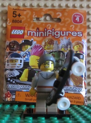 LEGO MINIFIGURE COLLECTIBLE SERIES 4~8804-9~STREET SKATER~CMPLT w
