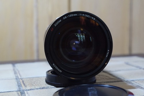 Minolta AF 28-135mm F4-4.5 A-mount Metal - 'Secret Handshake' - Picture 2 of 8