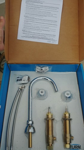 Zurn Aquaspec Widespread 5-3/8" Gooseneck Faucet with 4" Wrist Blade Handle, Flo - Picture 4 of 7