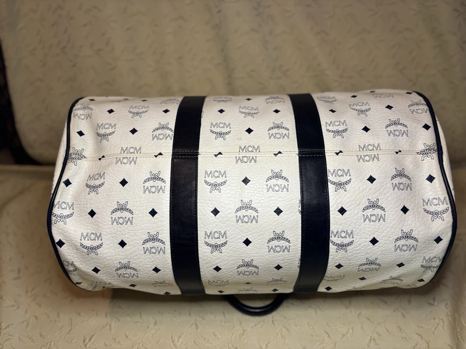 MCM 19.9” Ottomar Weekender Bag - Image 3 of 4