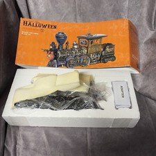 Dept 56 800001 Haunted Rails Engine & Coal Car Halloween Snow Village NEW!