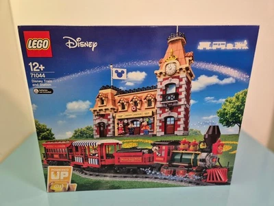 LEGO® Disney -  71044 Disney Zug mit Bahnhof / Disney Train and Station  NEU - Bild 1 von 4