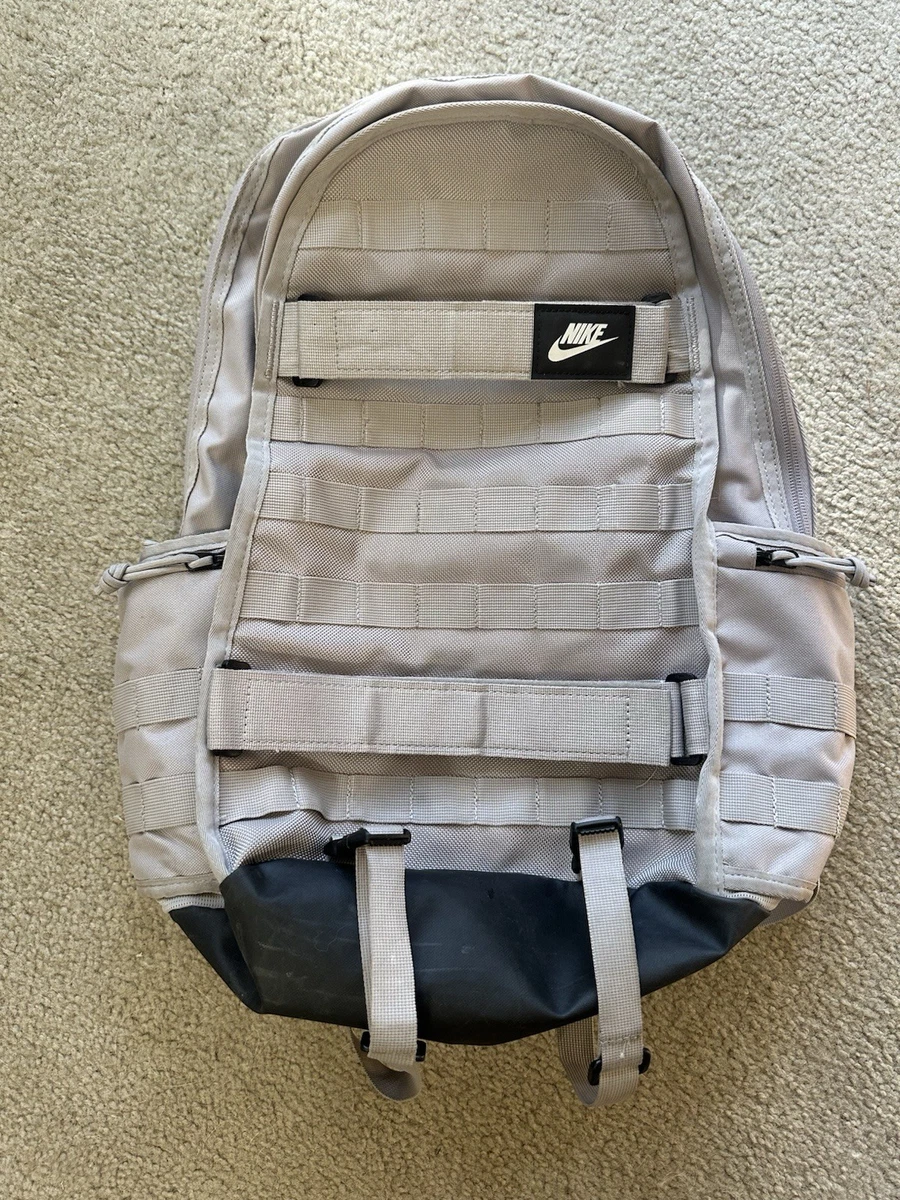 【NIKE SB】バックパック リュック グレー 25+ Nike School Gray Bags for Men for sale | Updated Oct 2026