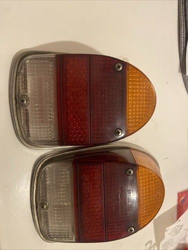 VW Käfer 1302 Rücklicht HELLA mit Rückwärtslicht und Oldtimer Retro VW Käfer