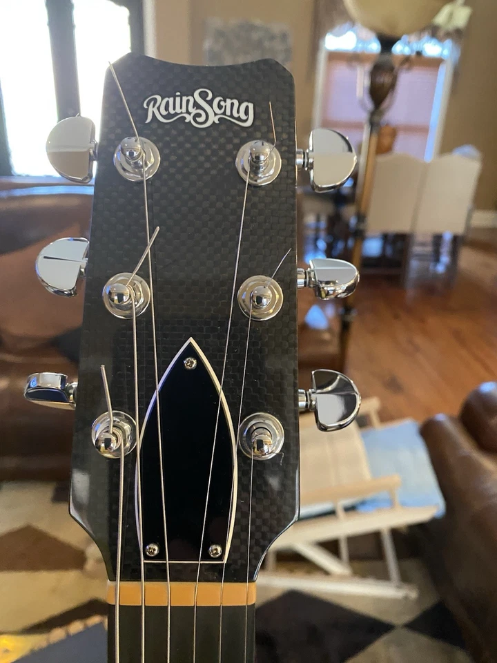 Rainsong acoustic guitar H-WS1000N2 w/case Rain Song Terrific shape Carbon Fiber - Image 4 of 4