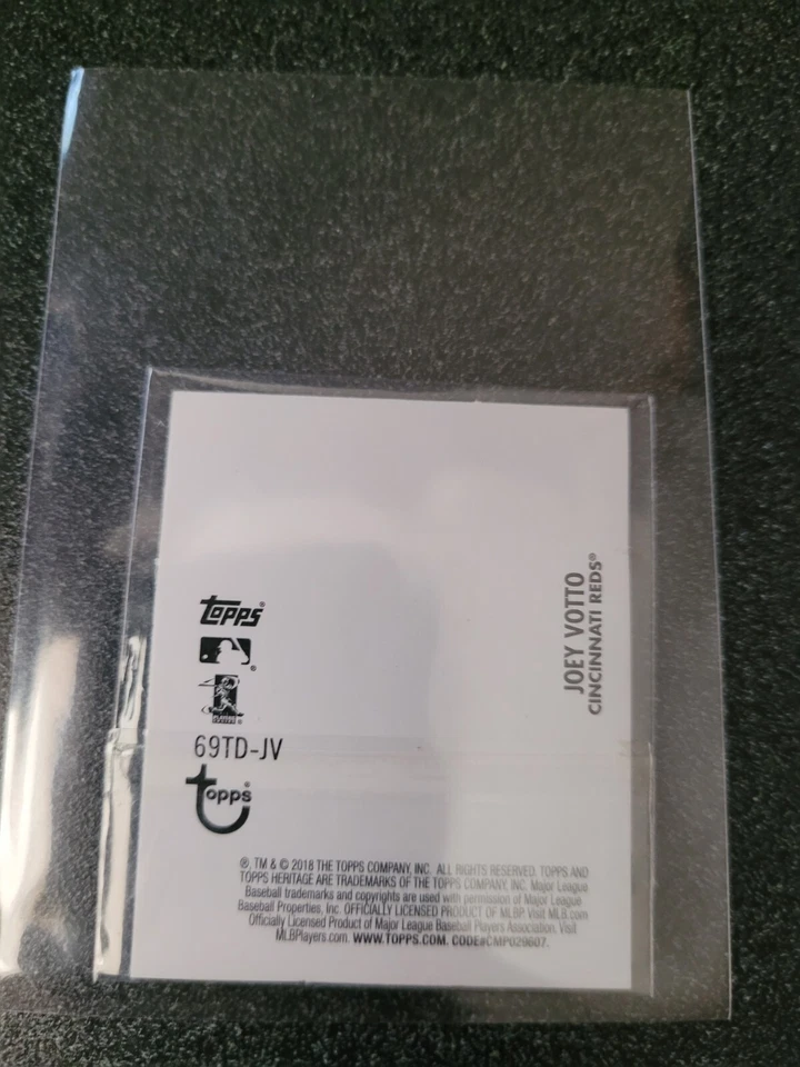 2018 Topps Heritage High Numbers 1969 Mini Decals Joey Votto 69TD-JV - Image 2 of 2