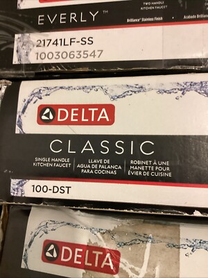 Delta Classic Kitchen Faucet 100-DST Chrome READ