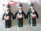  Hallmark 3.5" Wooden Old Fashion Santa Ornaments Lot of 3 Christmas trim a tree — photo 4