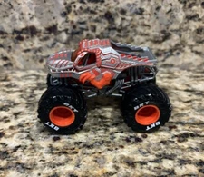 Spin Master Monster Jam ThunderROARus Truck 1:64 New