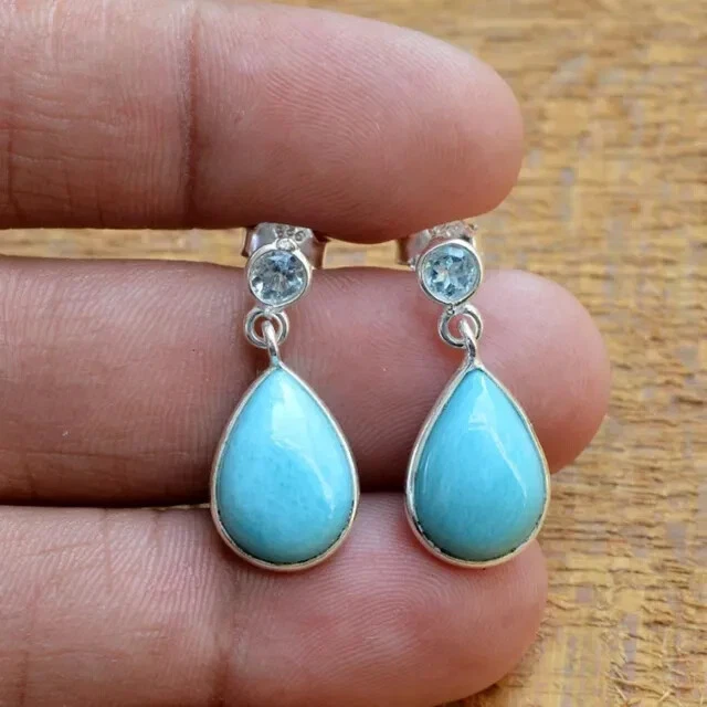 Pendientes colgantes colgantes turquesa simulada pera de 4 quilates para mujer enchapados en oro blanco de 14 k Foto 2 de 3