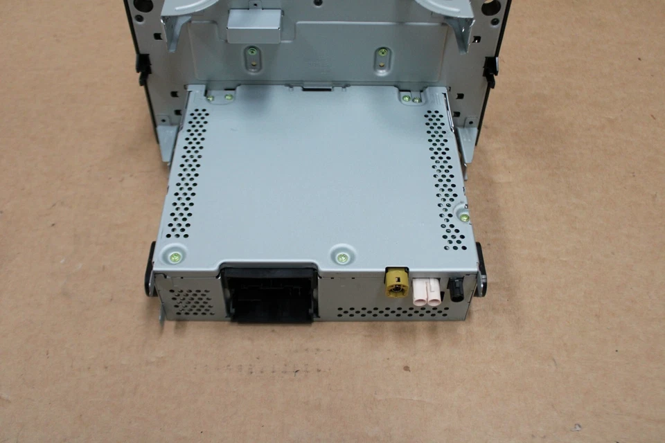 VW Golf Sportsvan 510 Composizione Colore Radio SD MIB2 Bluetooth Che 510035869 - Immagine 4 di 4