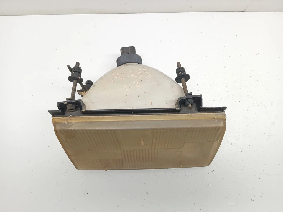 FARO DELANTERO DERECHO FORD TEMPO 1992-1994 OEM, 114-00211R Foto 2 de 4