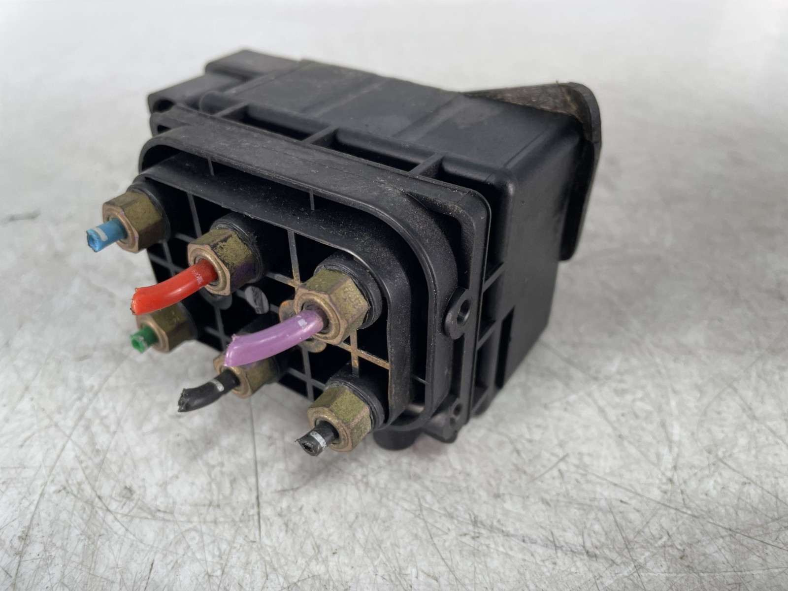 ✅ 2013-2018 OEM Bentley Continental GT GTC Air Suspension Valve Block NOTE*