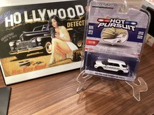 Greenlight Hot Pursuit 2017 Ford Police Interceptor Utility City of North Pole