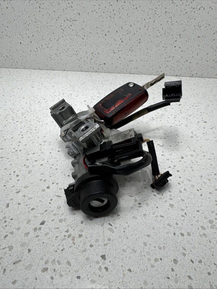 Volkswagen Jetta SE 2012 barril de encendido y llave usado B457-10 Foto 3 de 4