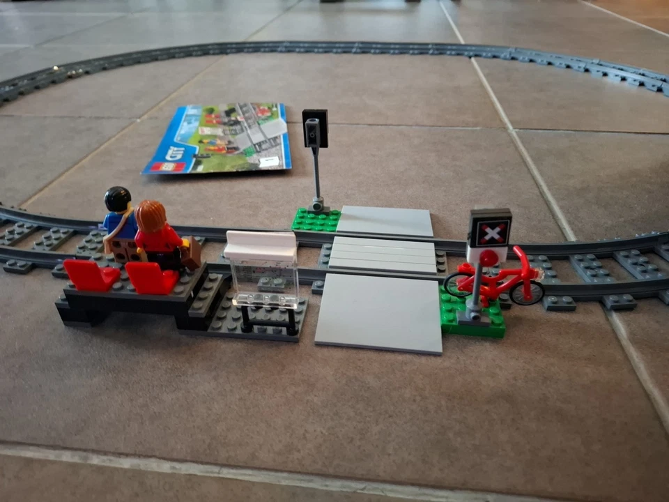 LEGO RC Trains : Circuit rail du Set 60051 - Immagine 4 di 4