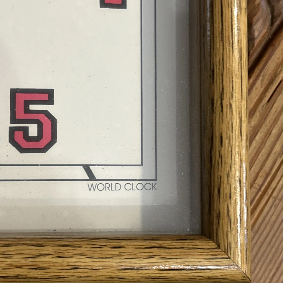 Vintage NCAA College INDIANA UNIVERSITY IU HOOSIERS Wall Clock 11" x 14" WORKS - Image 2 of 3