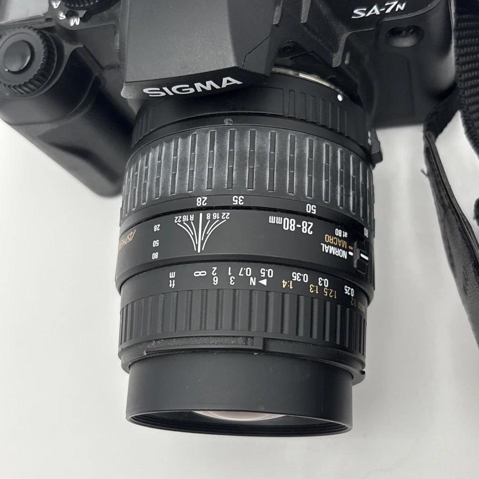 Sigma SA7N SLR Film Camera with 28-80mm Lens And Strap  - Tested - New Battery - Image 2 of 4