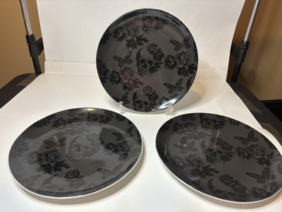 Day Of The Dead Skull Dinner plates Bread+Butter Brand Spooky Time. Set Of 3