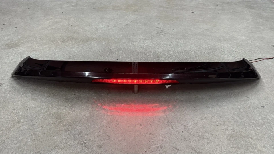 Mazda CX9 CX-9 2007-2015 alerón tercera luz de freno Cherry Mica 28 W púrpura Foto 3 de 4