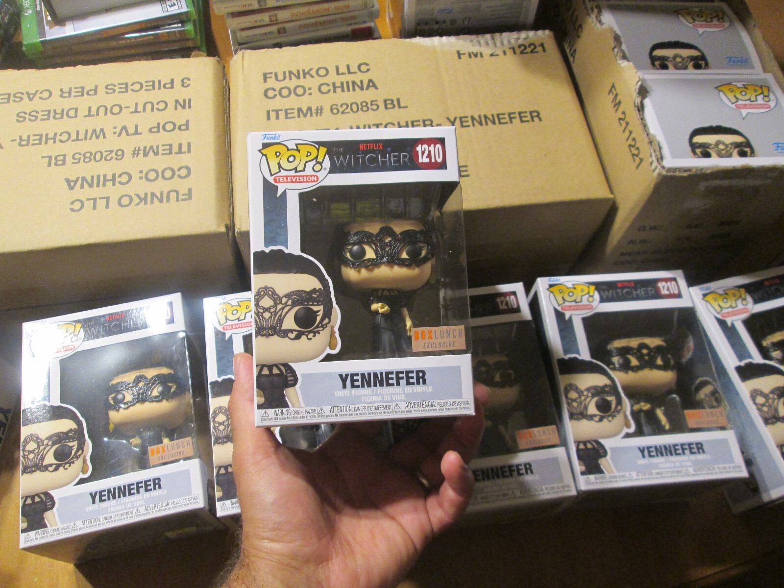 Funko Pop Netflix The Witcher Yennefer # 1210 Exclusive Box Lunch