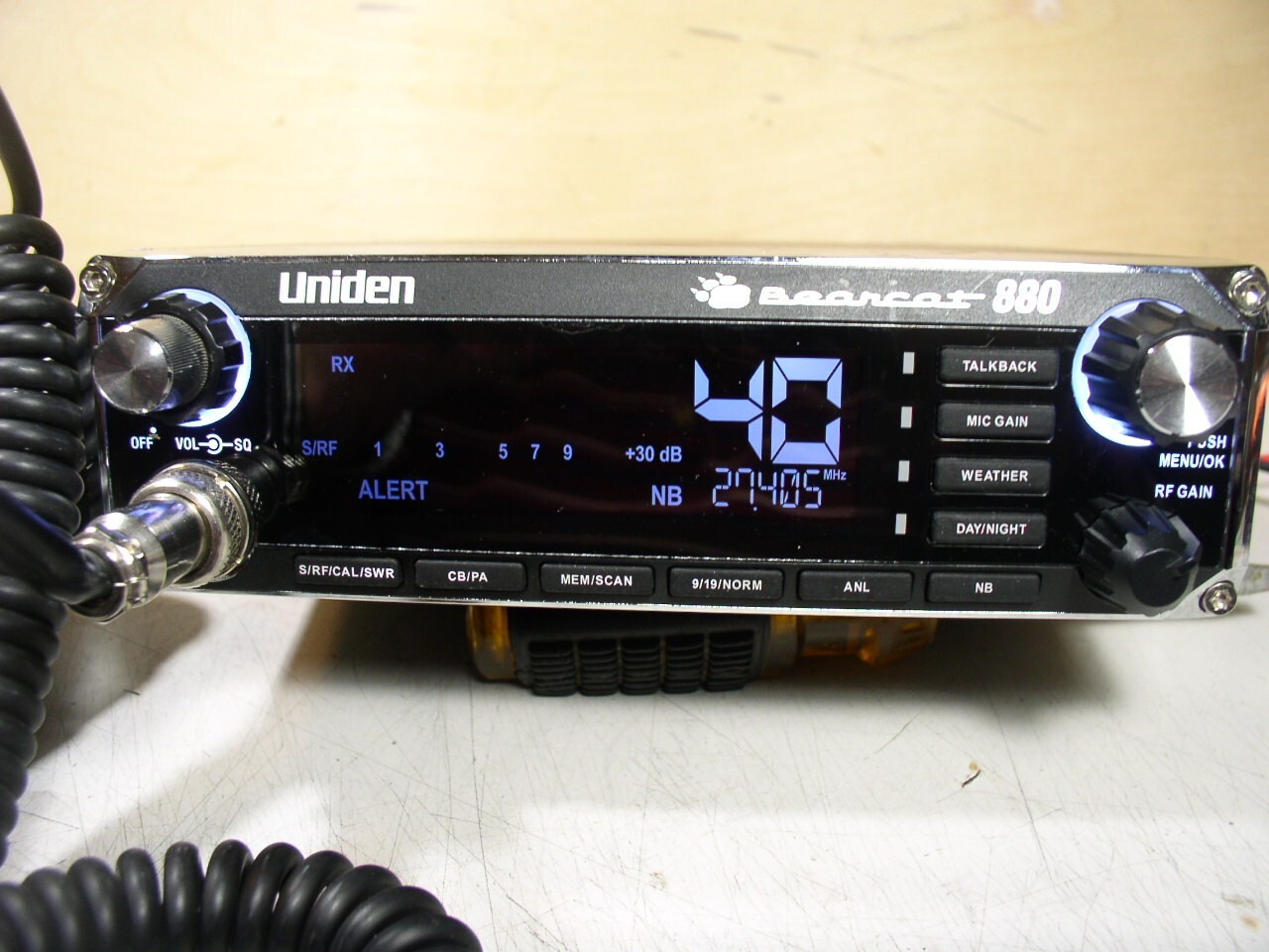 UNIDEN BEARCAT 880 CB eBay