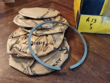 New Genuine 1P1386 1P-1386 Piston Rings Caterpillar NOS OEM CAT