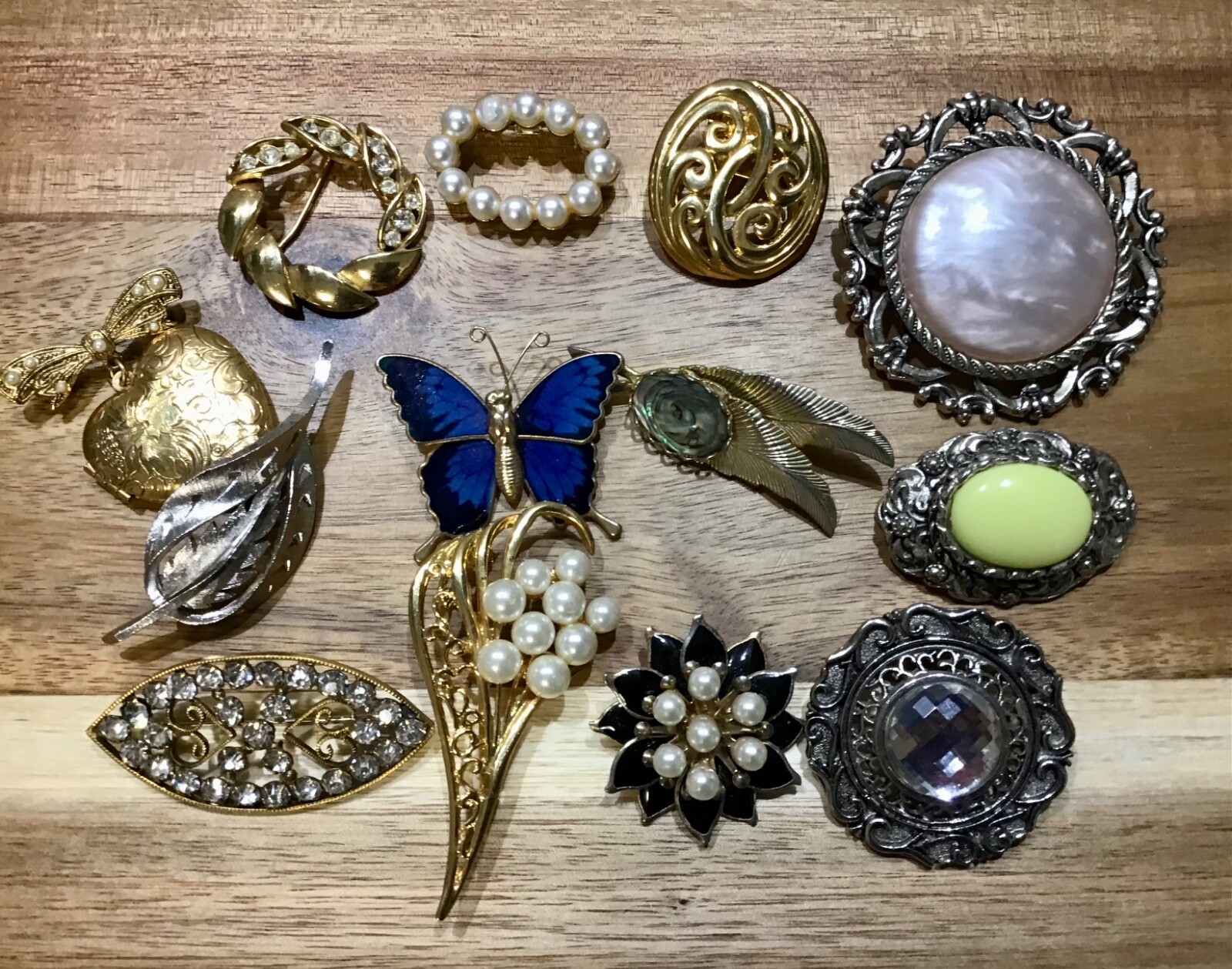 Bulk lot of 13 Vintage Brooches. eBay