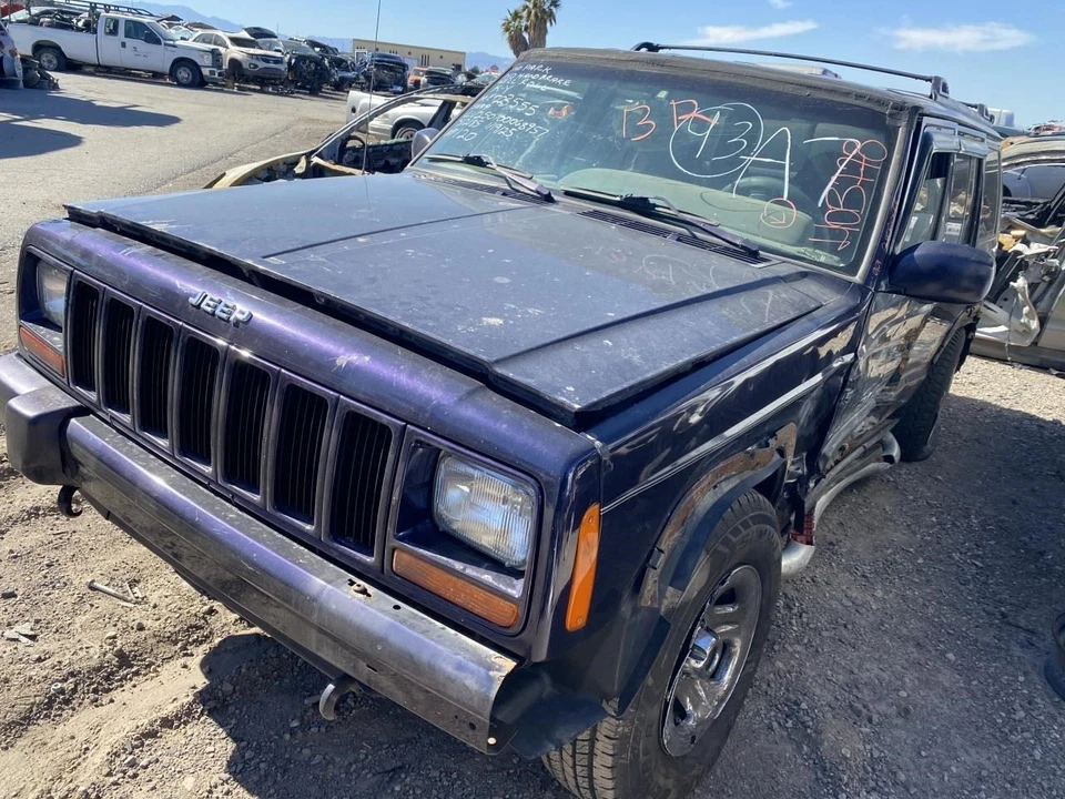 Speedometer Cluster With Tachometer LHD MPH Fits 99-01 CHEROKEE 28992522 - Image 4 of 4