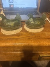 Beautiful Acrylic Green 2 Hens on a nest 5.5 Inches lng Ea Place Mats W Storage