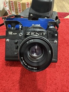 Zenit 12XP 35mm SLR Camera USSR w/Helios 44M-4 F2 58mm Lens & Case Vintage