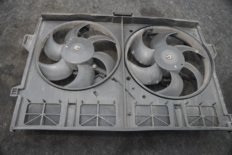 Engine Radiator Cooling Fan Motor 4G43-8C607-AA Aston Martin V8 Vantage 2006-16 - Image 4 of 4