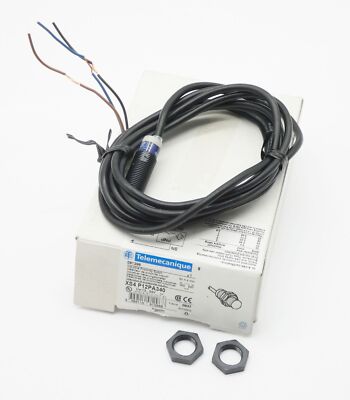 Telemecanique XS4 P12PA340 XS4P12PA340 Induktiver Näherungsschalter -unused/OVP-