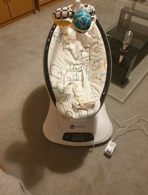 4moms mamaroo john lewis