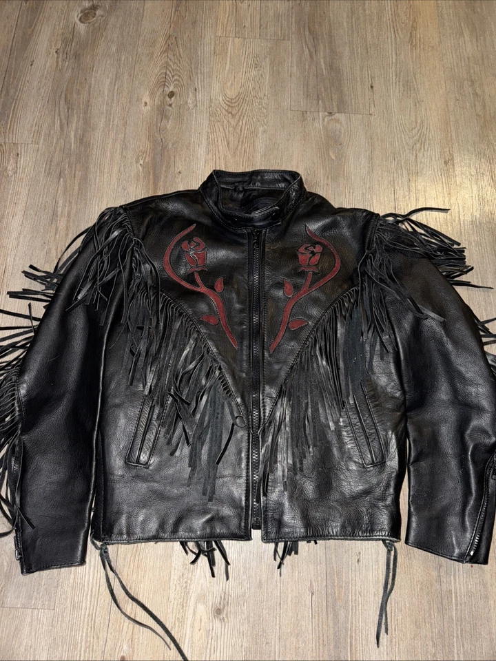 Chaqueta de moto vintage de cuero negra con flecos roja rosa recortes para mujer talla 10” Foto 2 de 4