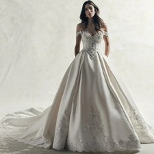 Elegant Satin Sweetheart Puffy Wedding Dresses Beading Crystals Pearls Appliques