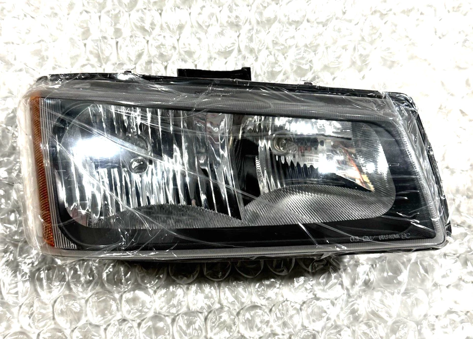 Chevrolet GM SILVERADO, etc. Faro 03-07 pasajero derecho 10396912 (OEM) *NUEVO* Foto 2 de 4