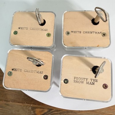 Lot of 4 Vintage Christmas Songs Sankyo Music Box Wind Up Movement with keys NEW