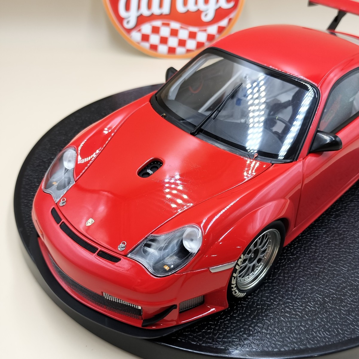 MINICHAMPS 1/18 Porsche 911 GT3 RSR FIA GT 2004 Red 100046400