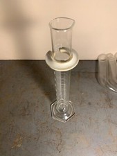 PYREX 3022 TC 20 degree C, Single Metric Scale, 100mL Graduated Cylinder